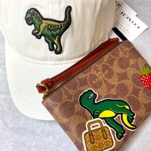 Coach CW856 Corner Zip Wristlet + Coach CQ753 White Rexy Patch Cap